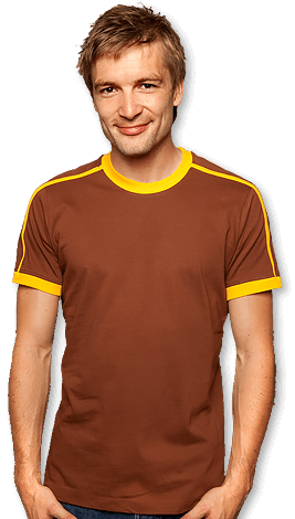 Mann trägt Retro T-Shirt zum bedrucken